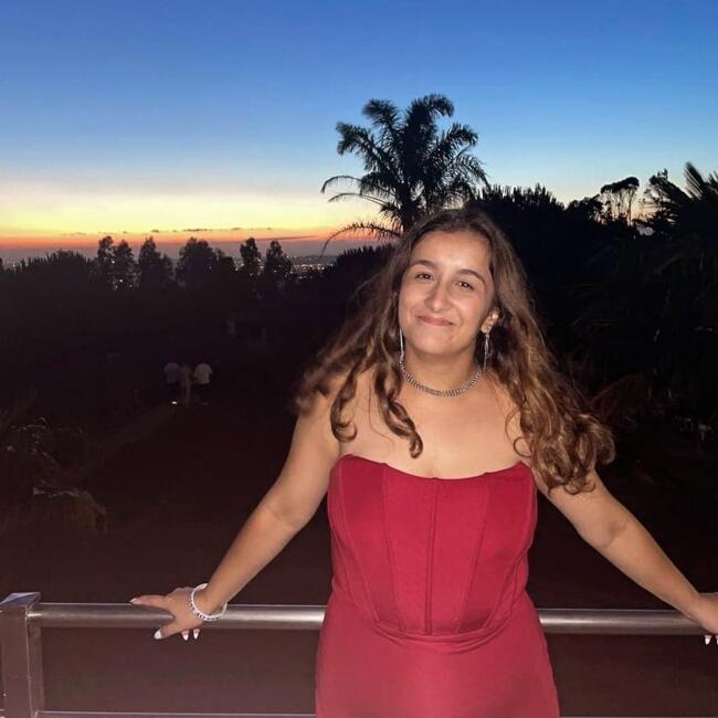 Babysitter em Famões: Tânia Galvão