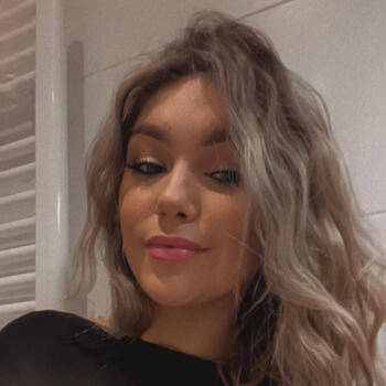 Babysitter in Middelkerke: Zena