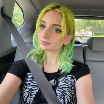 Baby-sitter in Victoria: Jada