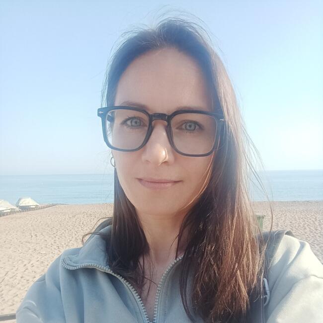 Babysitter in Kadriye: Oksana