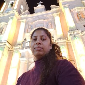 Babysitter in Żebbuġ: Nads