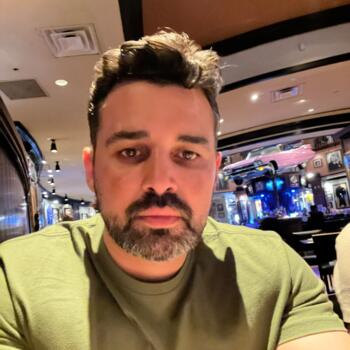 Emprego de babá em Itajaí: emprego de babá Diego