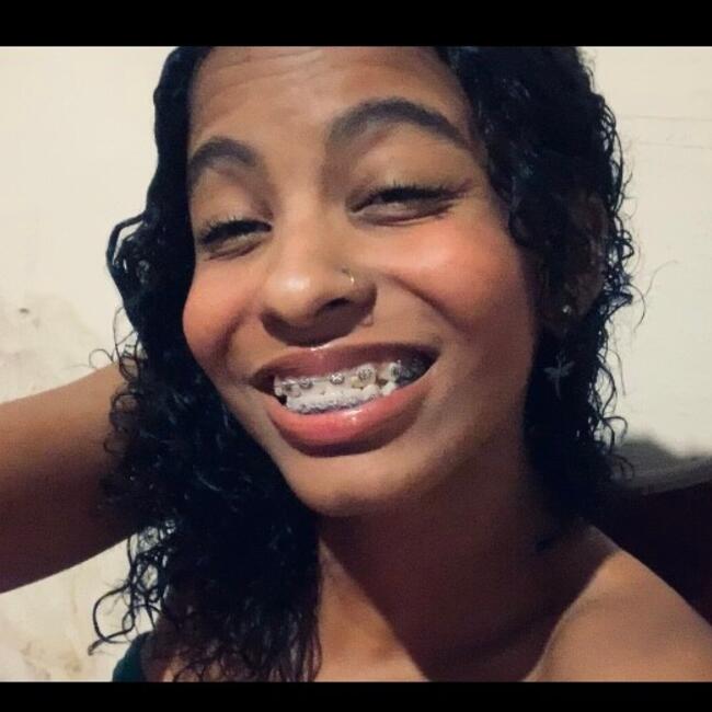 Babá em Contagem: Ana Carolina