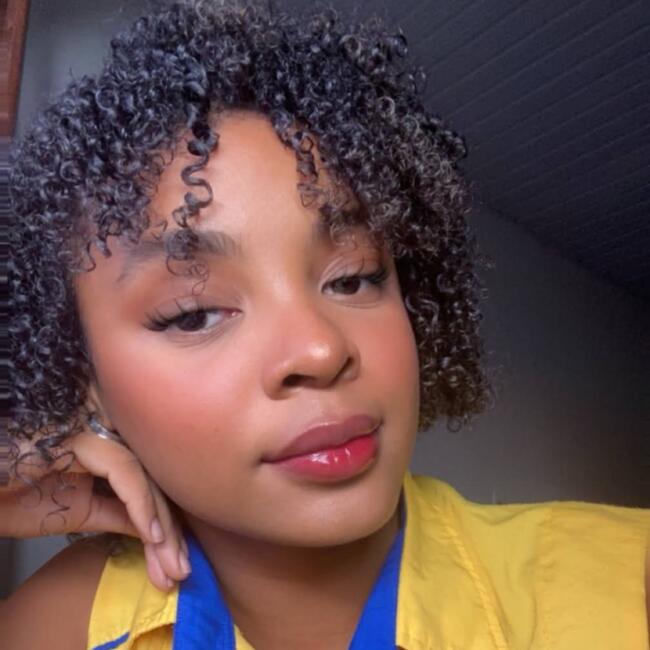 Babysitter in Lauro de Freitas: Alice