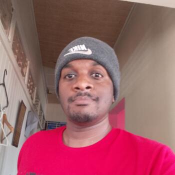 Babysitting job in San Fernando: babysitting job Kirk