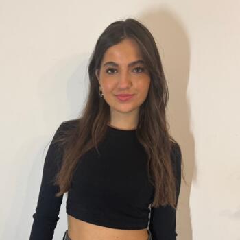Babysitter in Neuilly-sur-Seine: Yara