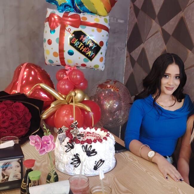 Babysitter in Bugaba: Jennifer