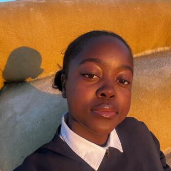 Babysitter in Cape Town: Anisha