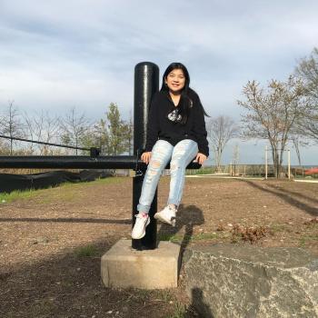 Babysitter in Staten Island: Jade