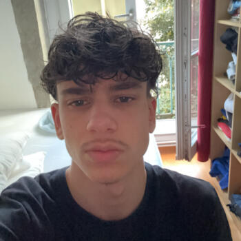 Babysitter in Grenoble: Cameron