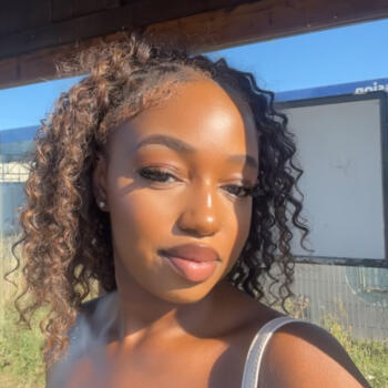 Babysitter in Sainte-Geneviève-des-Bois: Janita