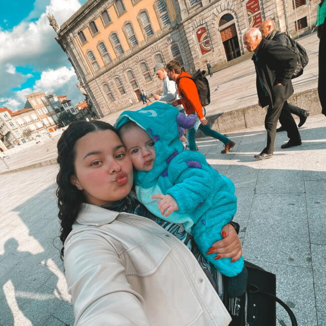 Babysitter in Rio Tinto: Daniela