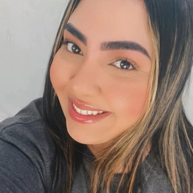 Babysitter in Fortaleza: Amanda