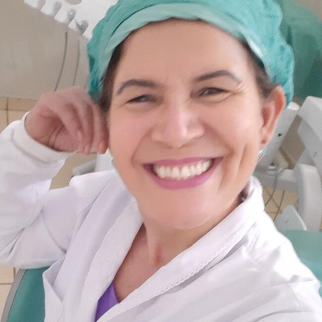 Babysitter in Goiânia: Enfermeira Marta