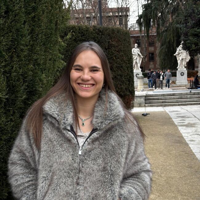 Babysitting job in Las Rozas de Madrid: Julia