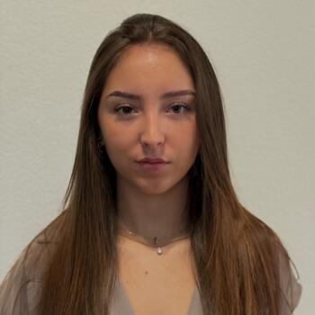 Babysitter Latresne: Chloe