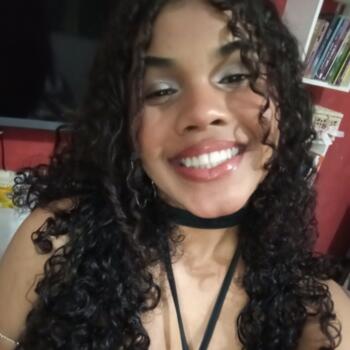 Babysitter in Petrolina: Elany