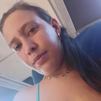 Babysitter in Trairi: Daiane