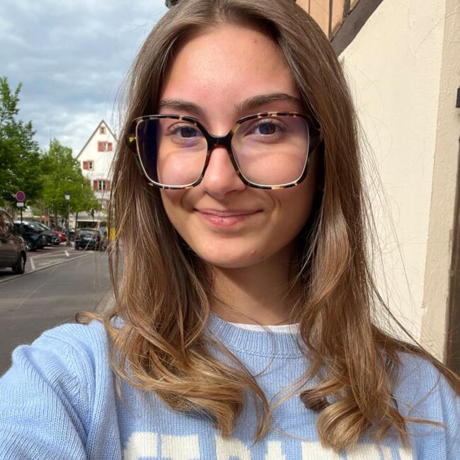 Babysitter in Colmar: Camille