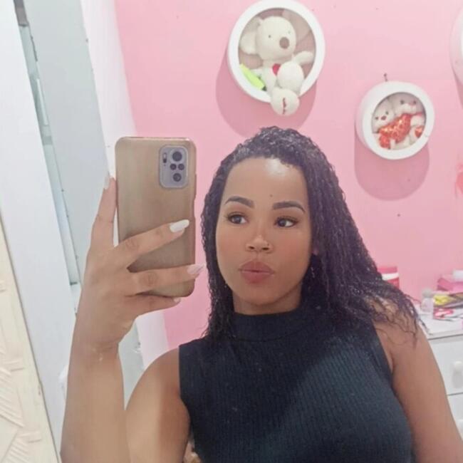 Babá em Niterói: Polyana