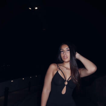 Babysitter Żurrieq: Ylenia