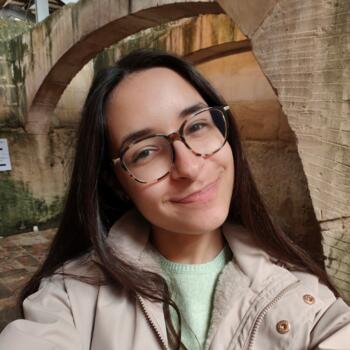 Babysitter em Trofa: Lara