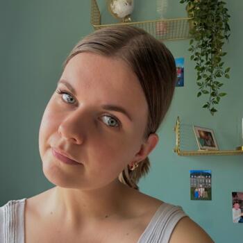 Babysitter in Mons: Emma