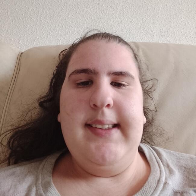 Babysitter in Toulon: Maeva