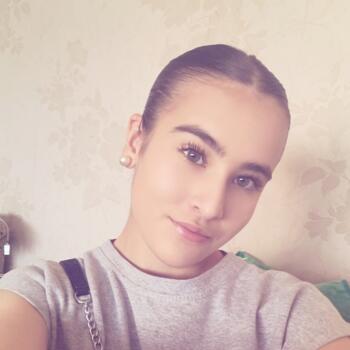 Babysitter in Châtellerault: Imane