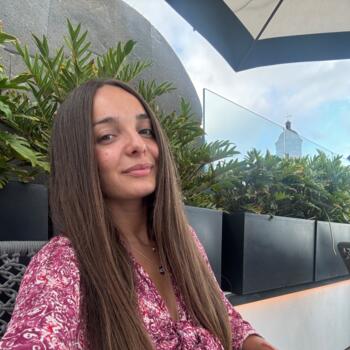 Canguro en Vecindario: Naiara