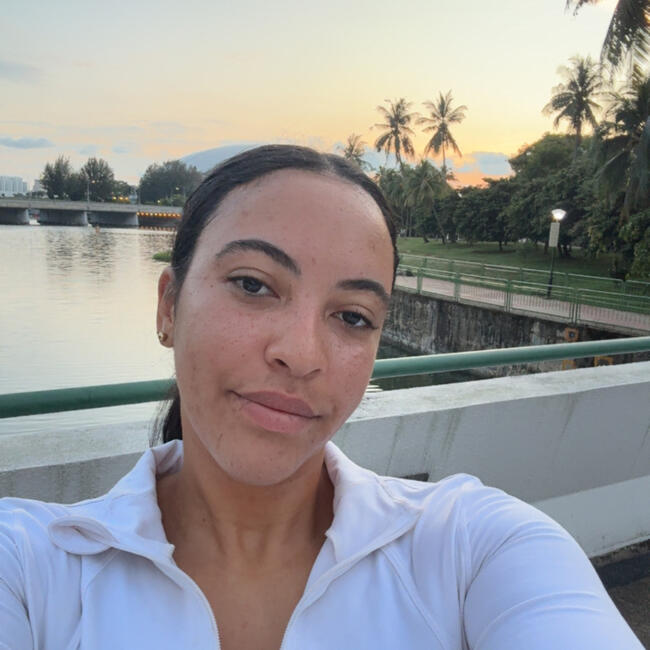 Babysitter in Gungahlin: Indiana-myriam