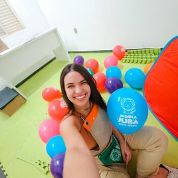 Babysitter in Campinas: Sarah