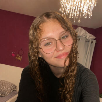 Babysitter in Gilly-lès-Cîteaux: Lyne