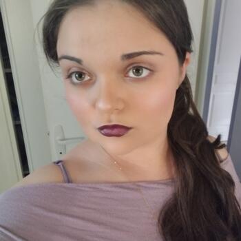 Babysitter in Saint-Orens-de-Gameville: Eleana