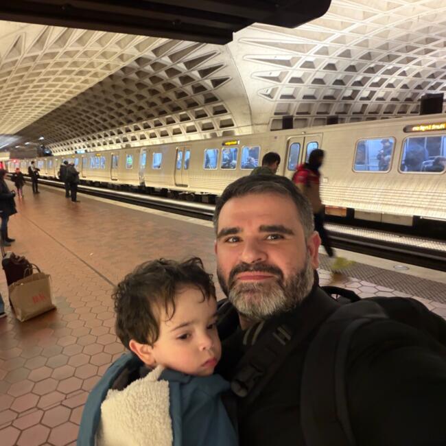 Trabajo para niñera en Asunción: Alejandro