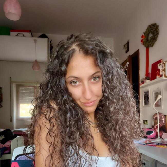 Babysitter in Rome: Serena