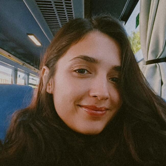 Babysitter in Viseu: Andrielle