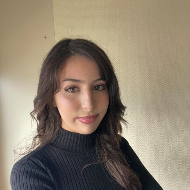 Babysitter in Le Havre: Camila