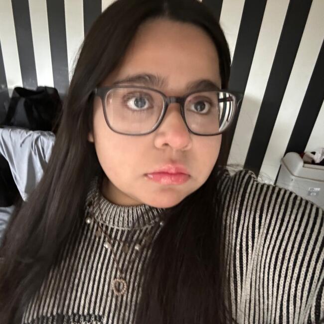 Babysitter in Liverpool: Nandini