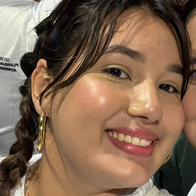 Babysitter in Ananindeua: Livia