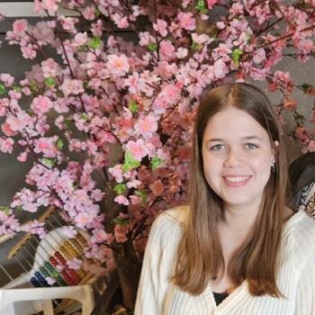 Babysitter in Almkerk: Amy