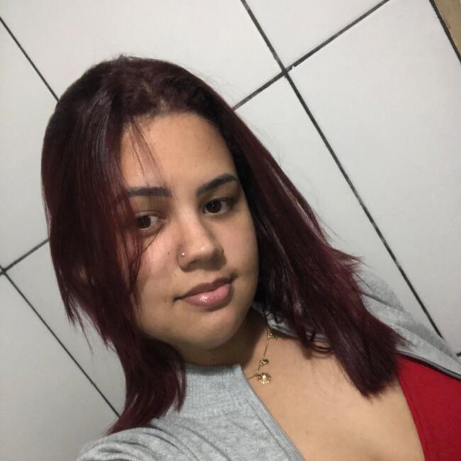 Babysitter in São Pedro da Aldeia: Luciana