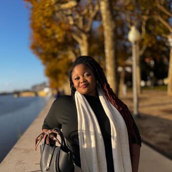 Babysitter in Coimbra: Laila