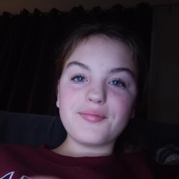 Babysitter Winnipeg: Ava