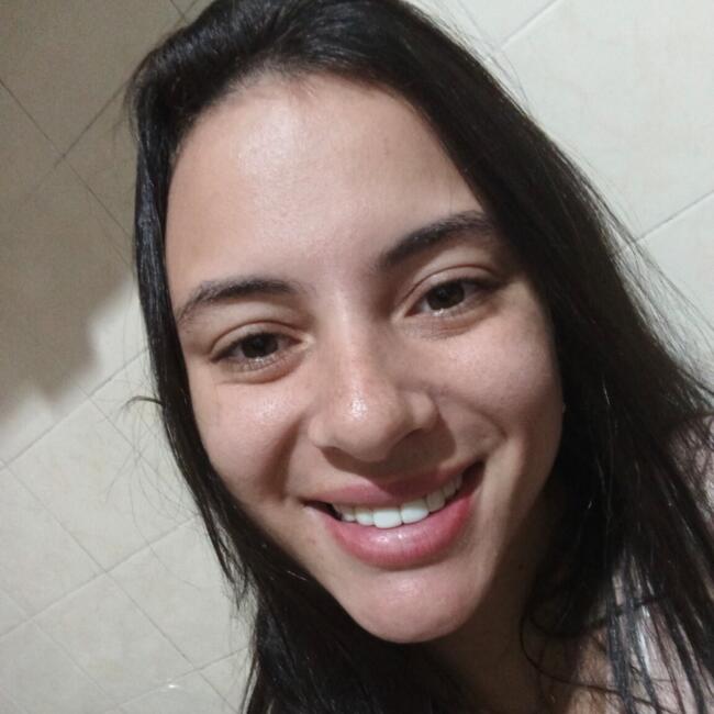 Babysitter in Juiz de Fora: Leticia