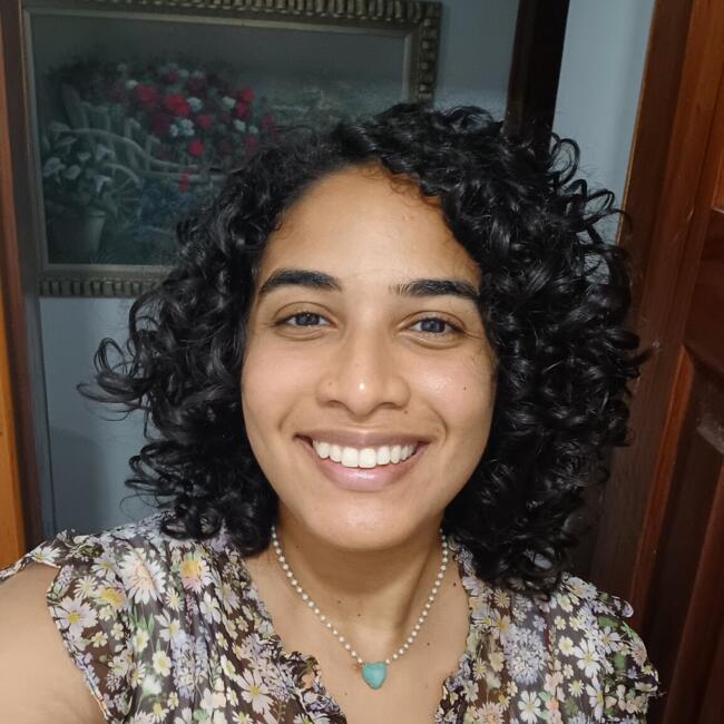 Babysitter in Ananindeua: Anathaly
