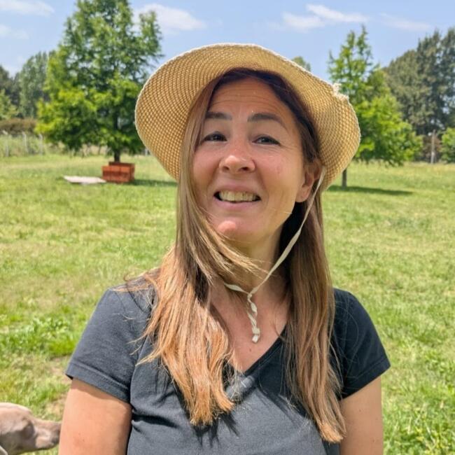 Niñera en Guernica: Amalia Carina