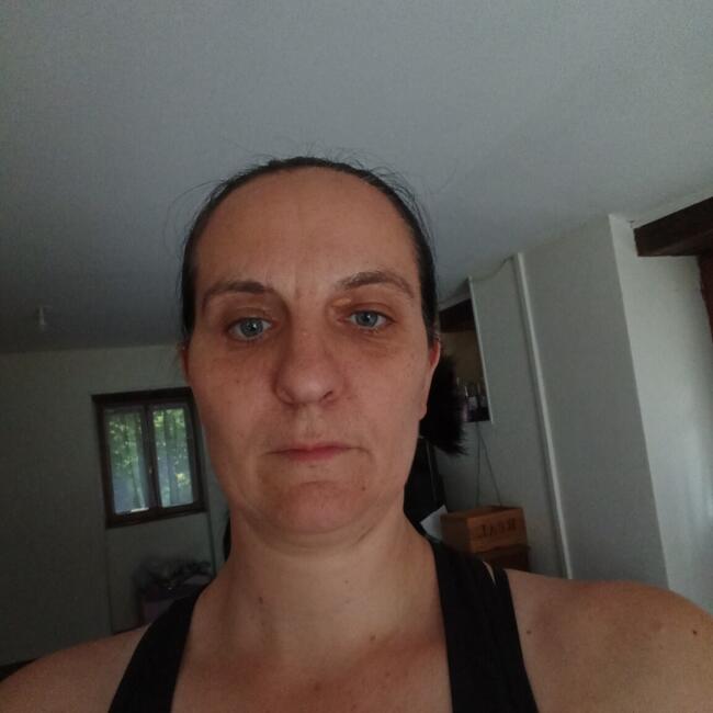 Babysitting job in Chéronnac: Laure