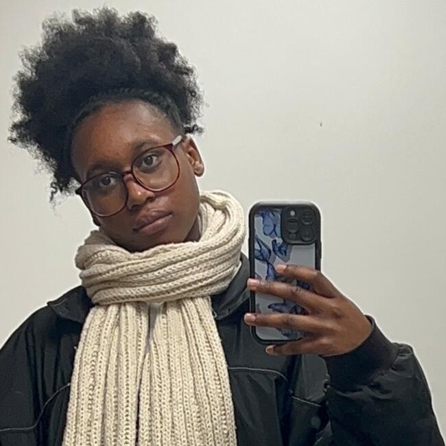 Babysitter in Bedford: Shalom