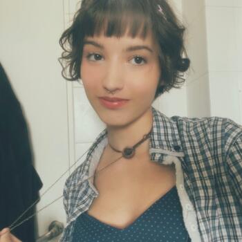 Babysitter in San Fernando: Violeta